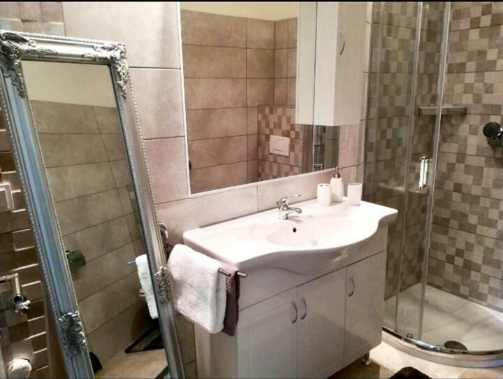 Apartment Lili Poreč Dış mekan fotoğraf