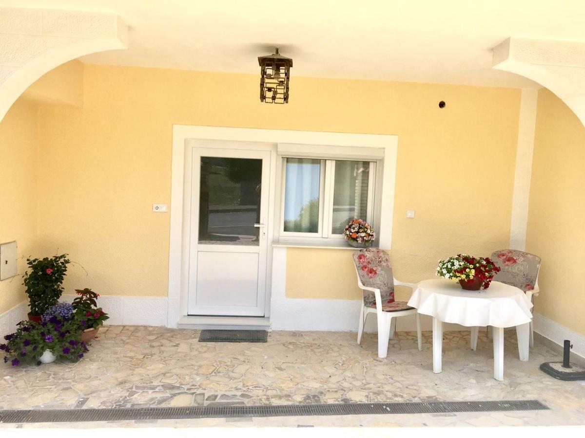 Apartment Lili Poreč Dış mekan fotoğraf